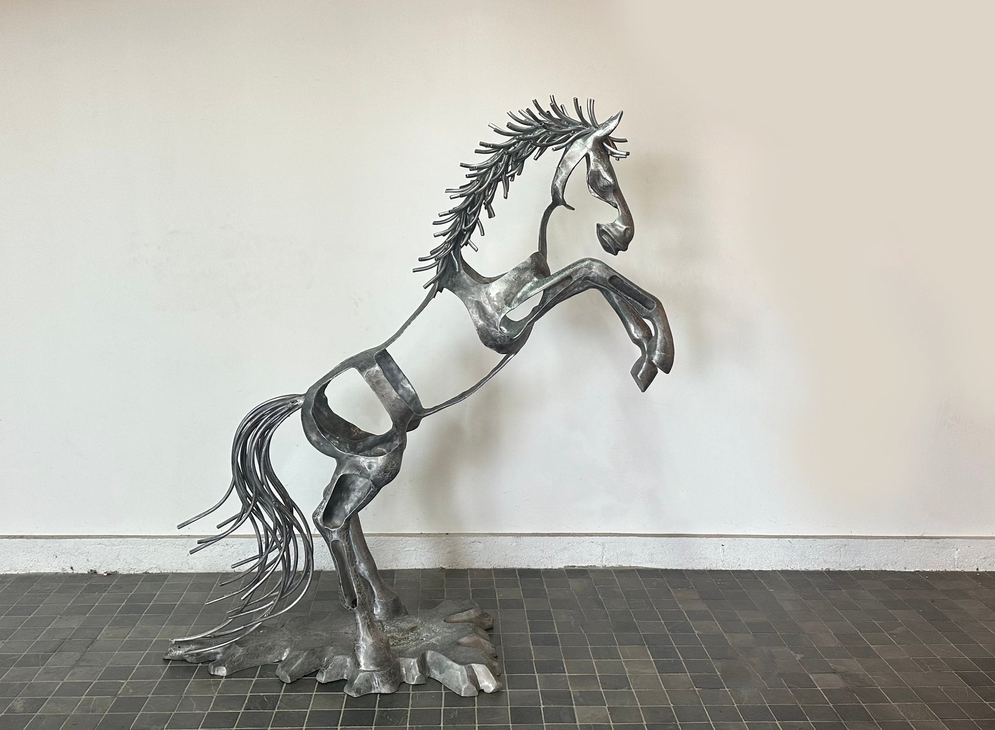 Sculpture de cheval en aluminium - GP LOCO EVENEMENT