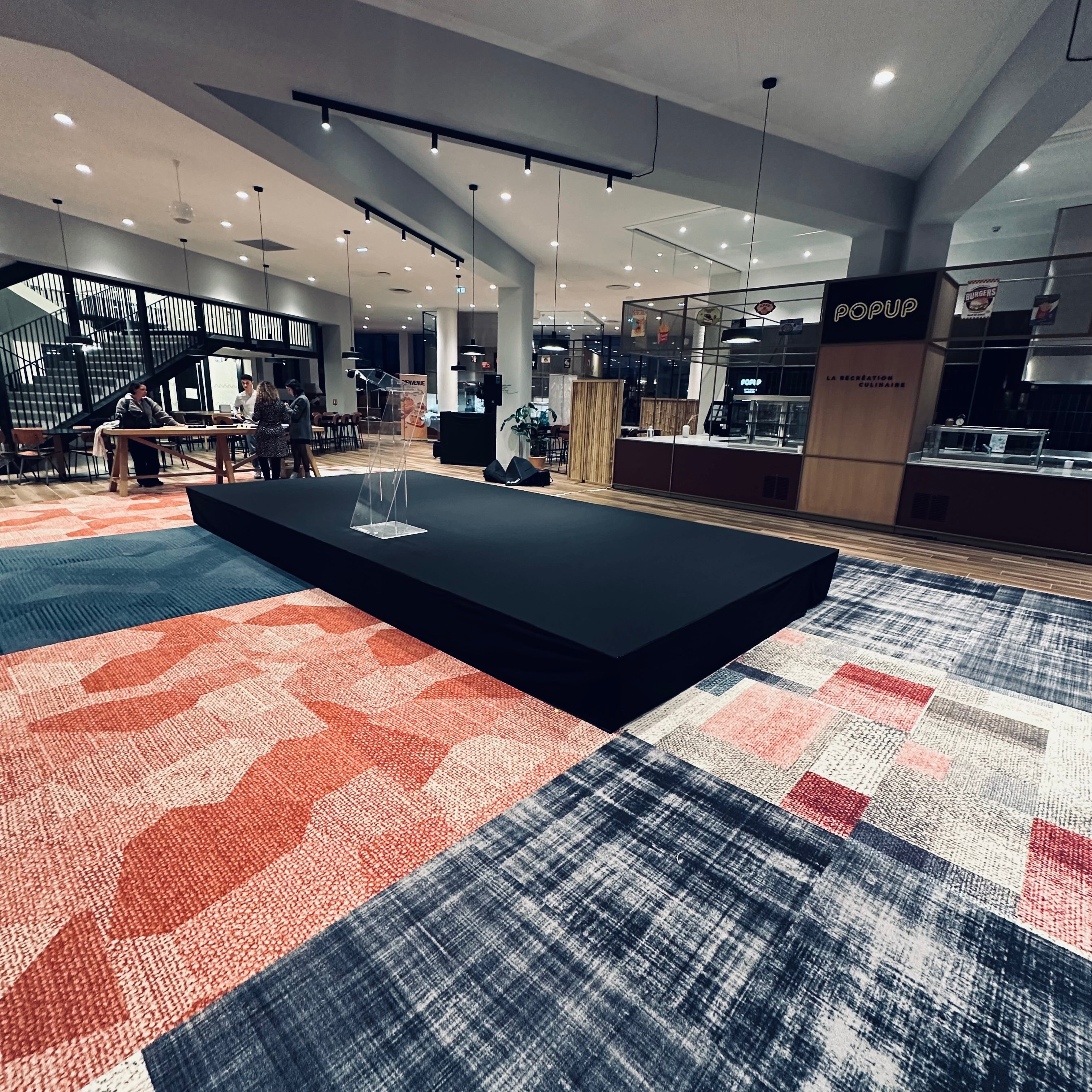 Location Scène Habillée - GP LOCO EVENEMENT