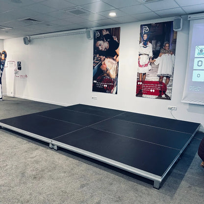 Location Scène 12 m2 hauteur 20cm Paris