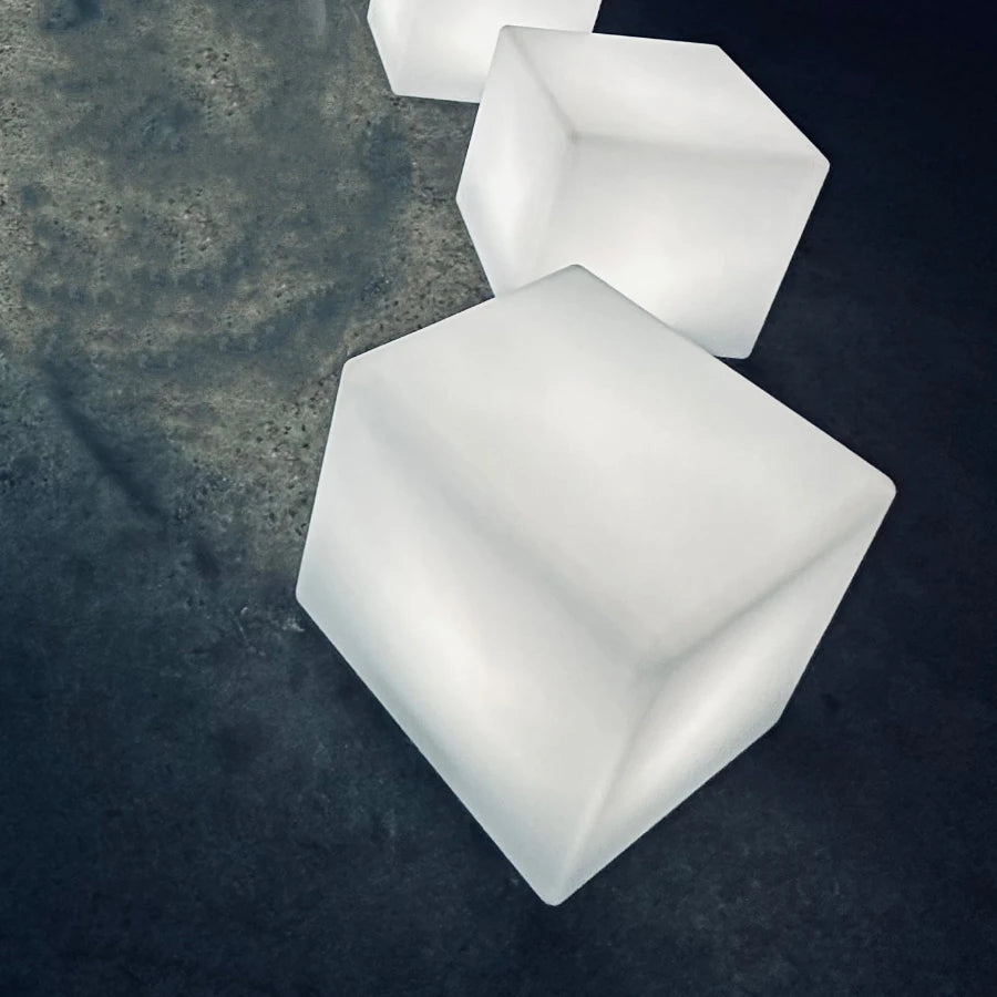 Location Pouf Led Lumineux 40cm x 40cm - GP LOCO EVENEMENT